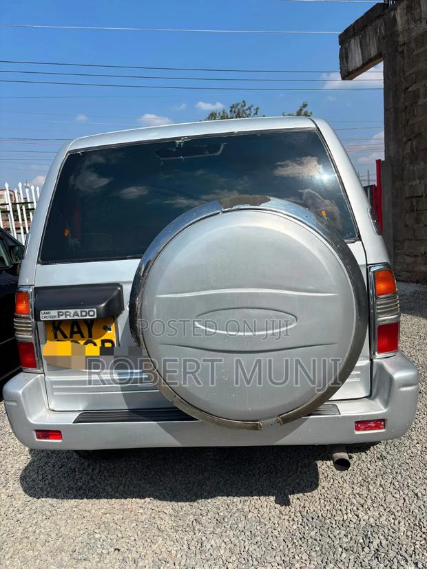 Toyota Land Cruiser Prado 2001 Silver