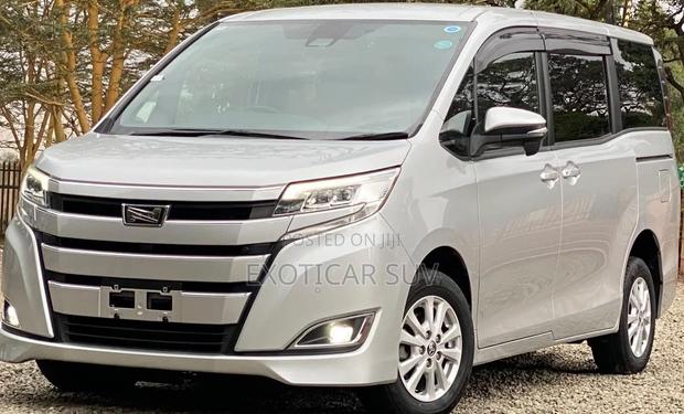 Toyota Noah 2020 Silver