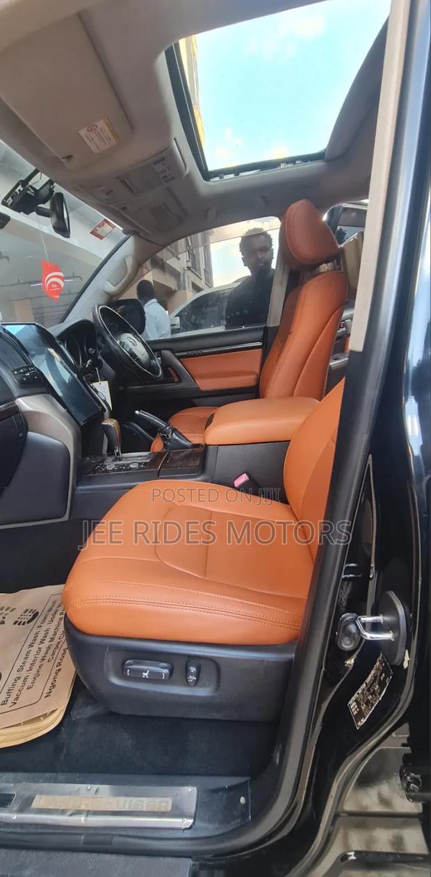 Toyota Land Cruiser 2011 Black