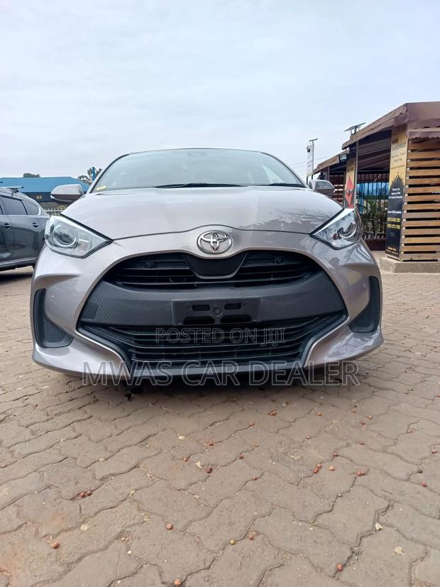 Toyota Yaris 2020 Brown
