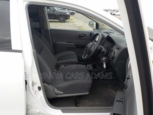 Nissan Advan 2019 White