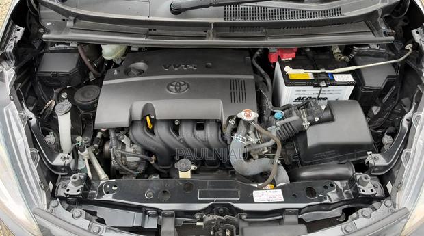 Toyota Sienta 2019