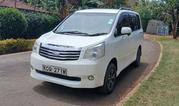 Toyota Noah 2012 White for sale