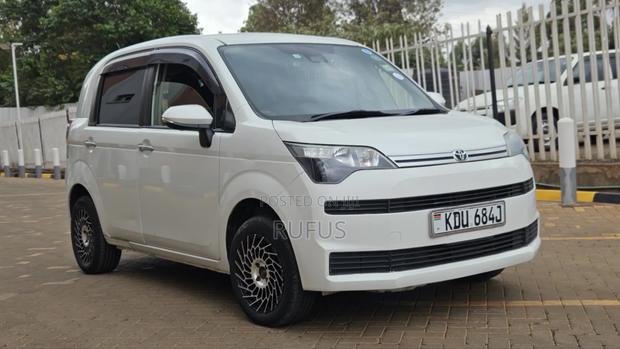 Toyota Spade 1.5 2019 Pearl