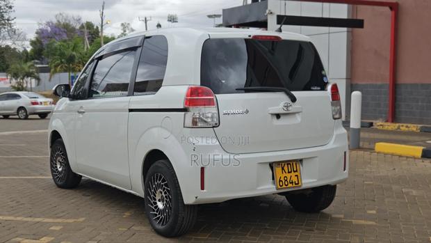 Toyota Spade 1.5 2019 Pearl