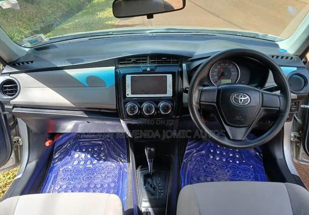 Toyota Axio 2014 Silver