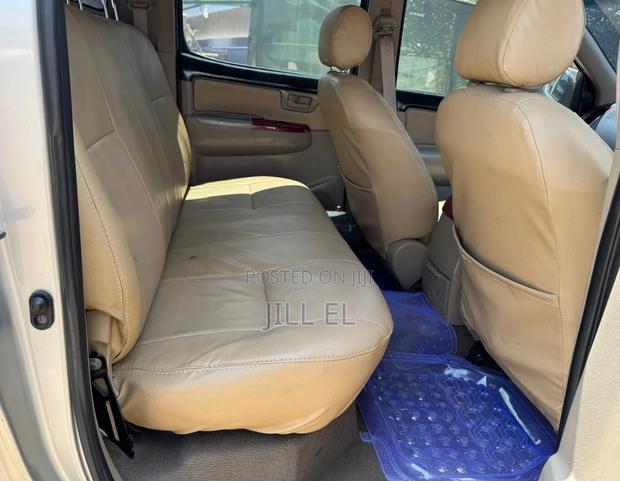Toyota Hilux 2014 Silver