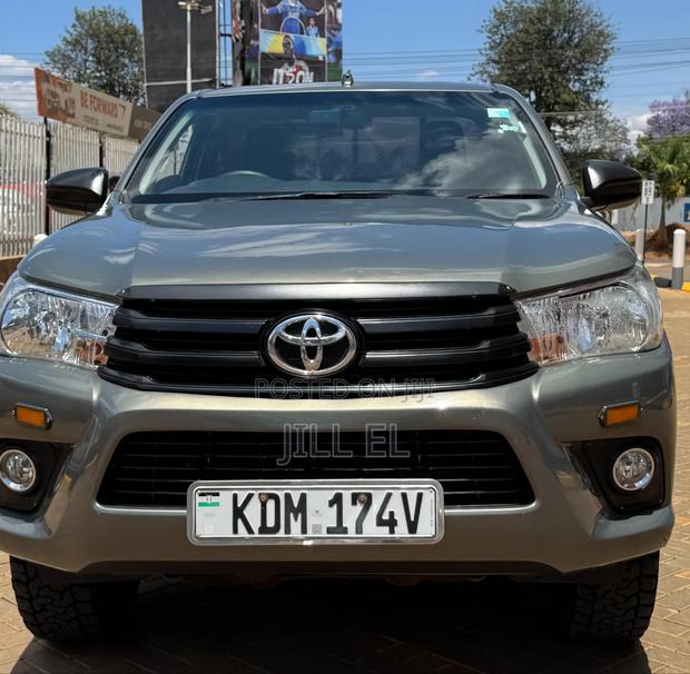 Toyota Harrier G 2023 Gray