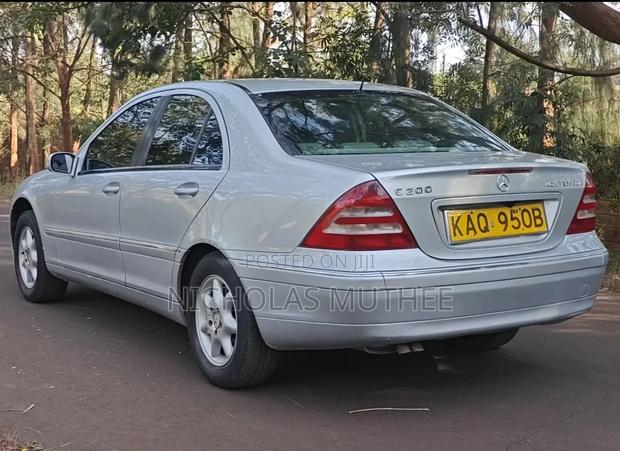 Mercedes-Benz C180 2002 Silver