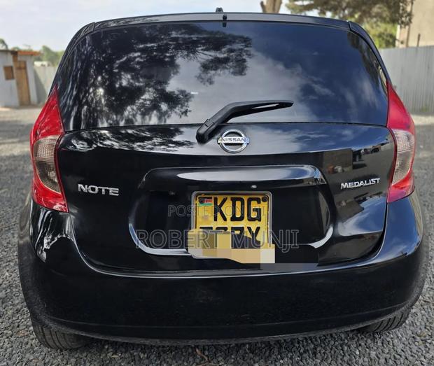 Nissan Note 2015 Black