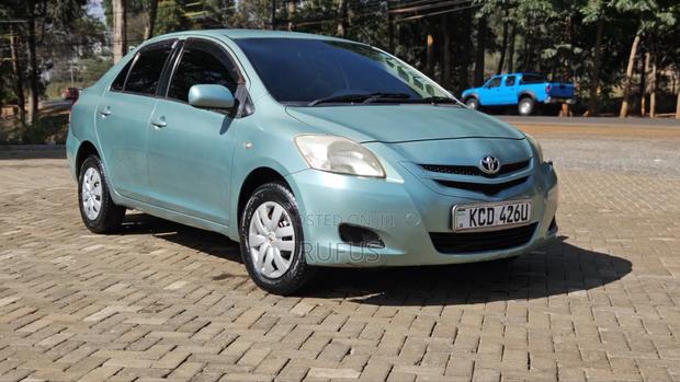 Toyota Belta 2008 Blue