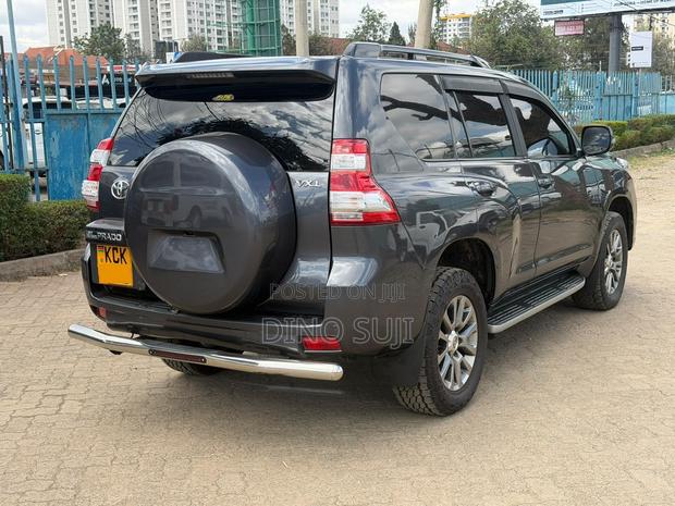 Toyota Land Cruiser Prado 3.0 D-4D 5dr 2009 Gray