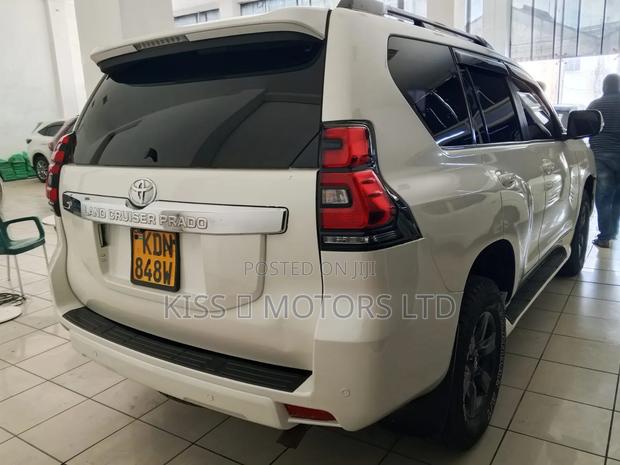 Toyota Land Cruiser Prado SV Premium 2015 White