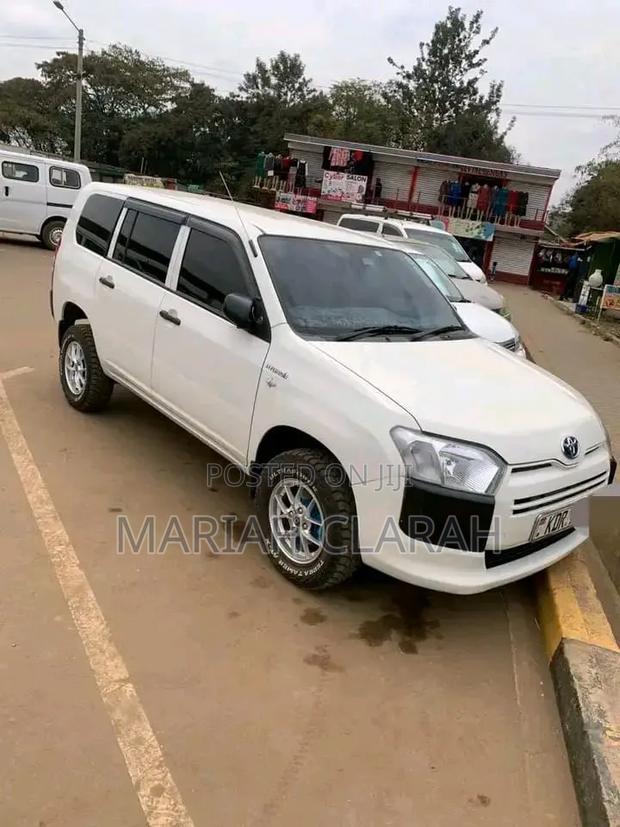 Toyota Succeed 2019 White
