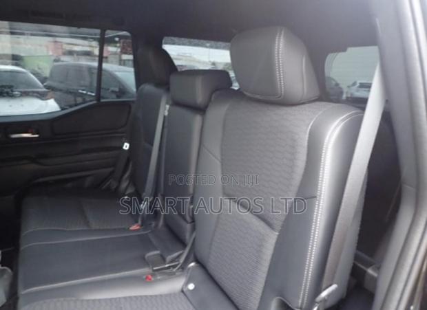 Toyota Land Cruiser LC250 2024