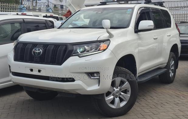 Toyota Land Cruiser Prado 2019 White