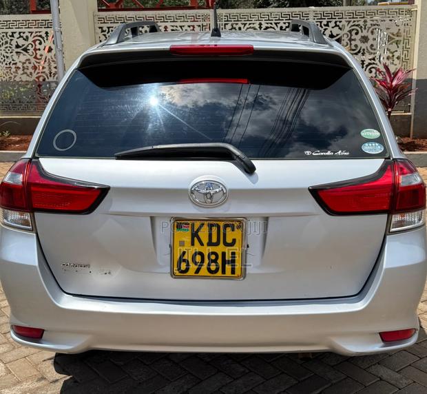 Toyota Corolla Fielder 1.5 Petrol AWD 2015 Silver