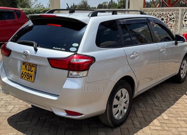 Toyota Corolla Fielder 1.5 Petrol AWD 2015 Silver