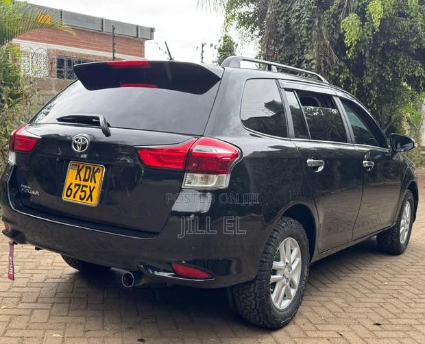 Toyota Corolla Fielder 1.5 Petrol AWD 2015 Black