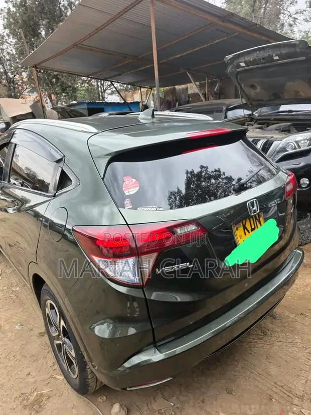 Honda Vezel 1.5 Hybrid 2WD 2016 Green