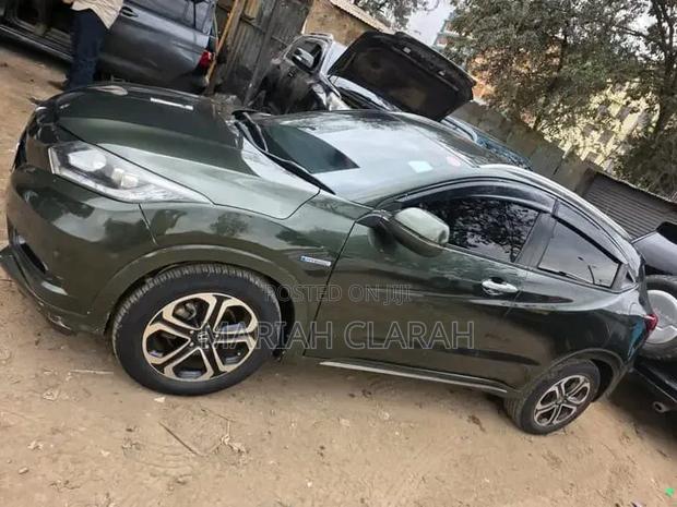 Honda Vezel 1.5 Hybrid 2WD 2016 Green