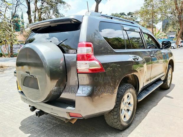 Toyota Land Cruiser Prado 2014 Gray