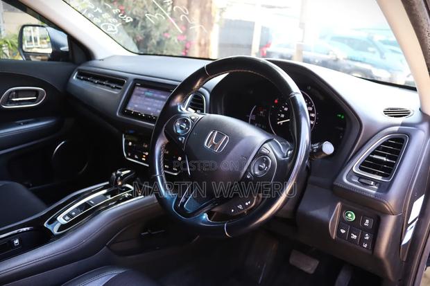 Honda Vezel 1.5 2WD 172 hp 2019 Black