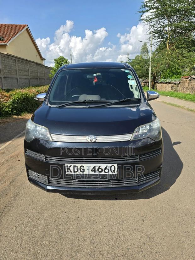 Toyota Spade 2015 Black