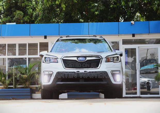 Subaru Forester Premium AWD 2019 Pearl