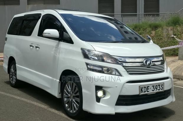 Toyota Vellfire V 2.4 FWD 7-Seater 2014 White