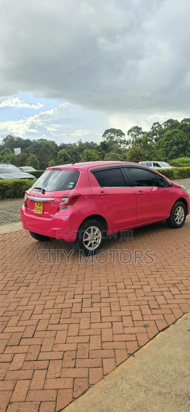 Toyota Vitz 1.3 FWD 3dr 2016 Pink