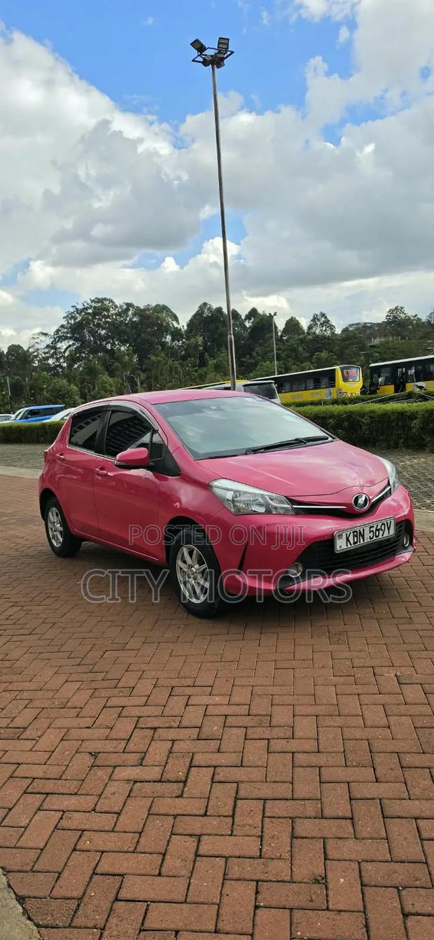 Toyota Vitz 1.3 FWD 3dr 2016 Pink