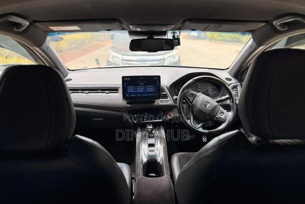 Honda Vezel 2019 Pearl