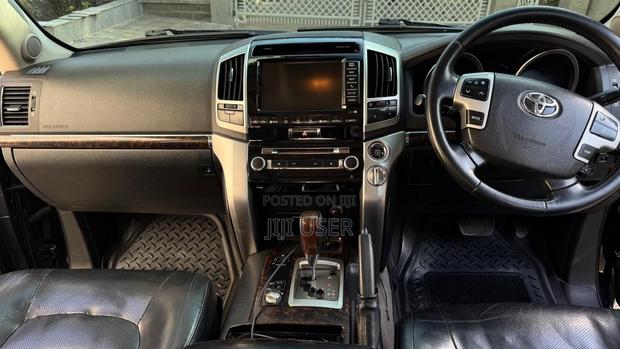 Toyota Land Cruiser 4.5 V8 DSL 2013 Black