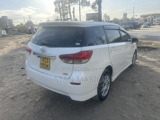 Toyota Wish 2012 White