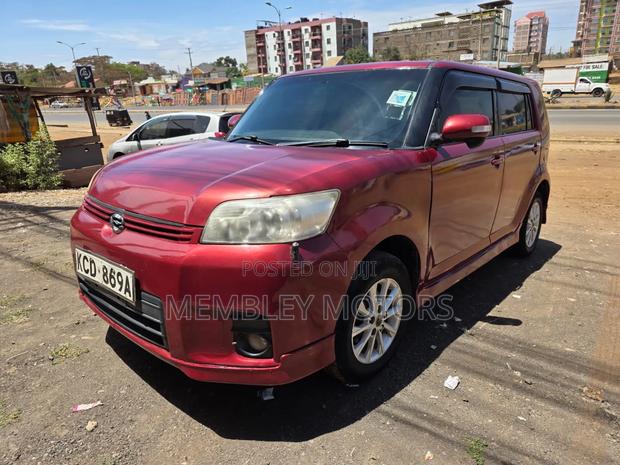 Toyota Corolla Rumion Hatchback 1.8 FWD 2007 Red