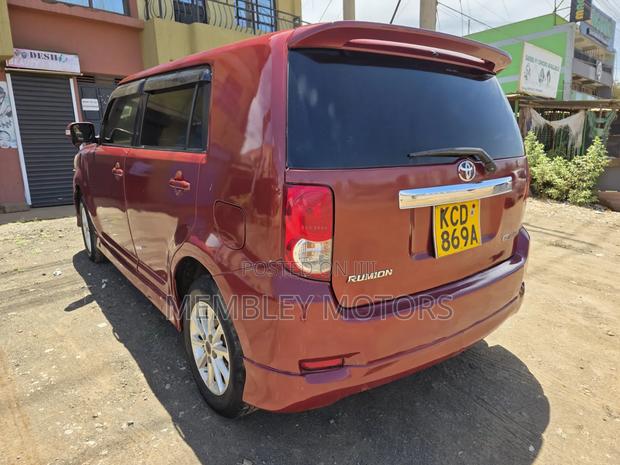 Toyota Corolla Rumion Hatchback 1.8 FWD 2007 Red