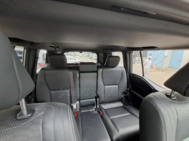 Toyota Land Cruiser Prado 2.7 2025 Gray