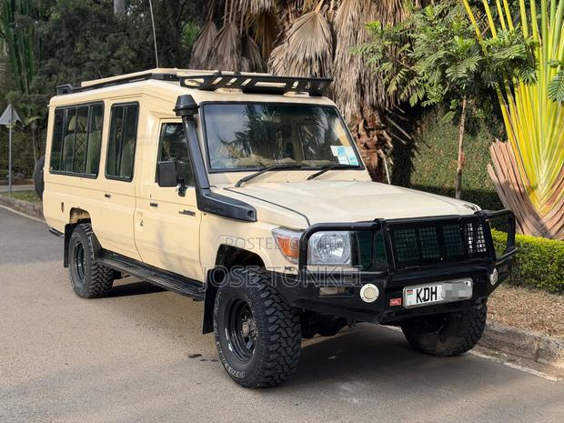 Toyota Land Cruiser 79 Series 2014 Brown