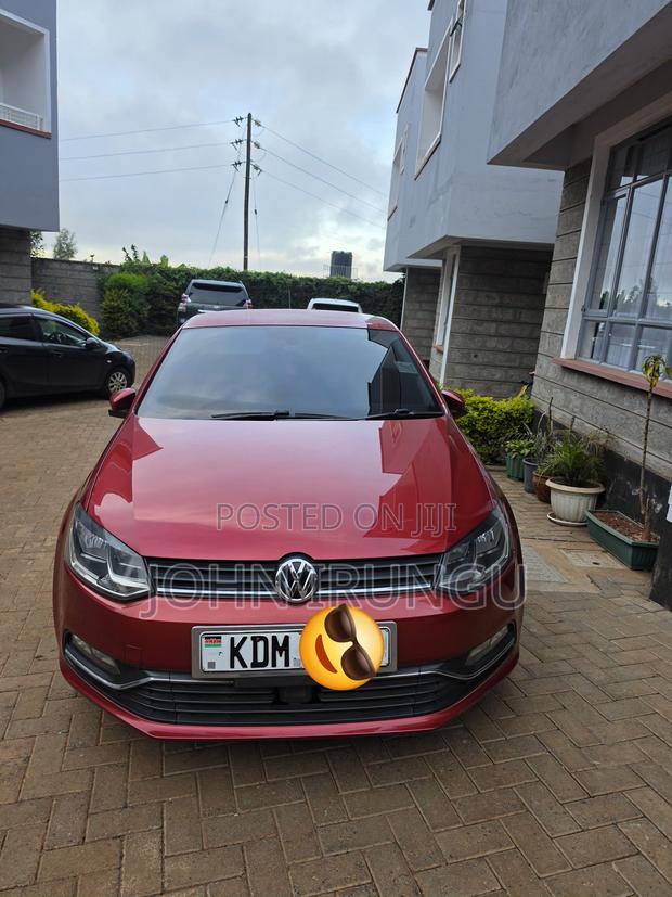Volkswagen Polo 2015 Red