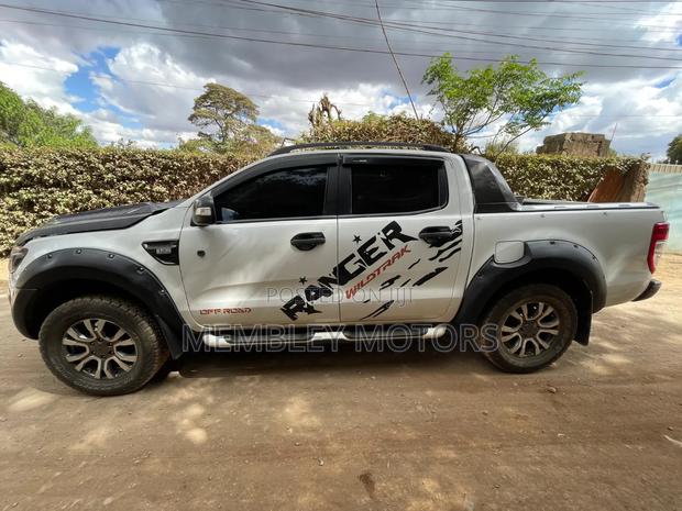 Ford Ranger Wildtrak 2014 White