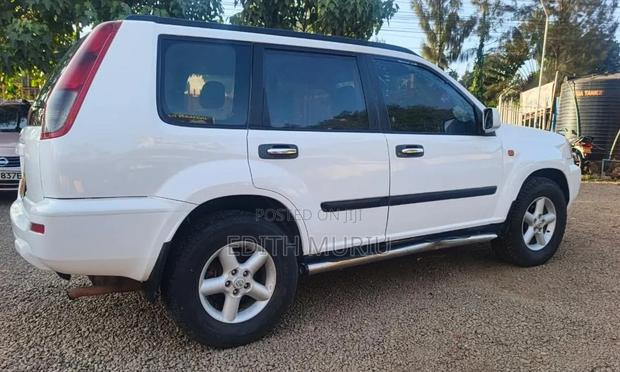 Nissan X-Trail 2003 White