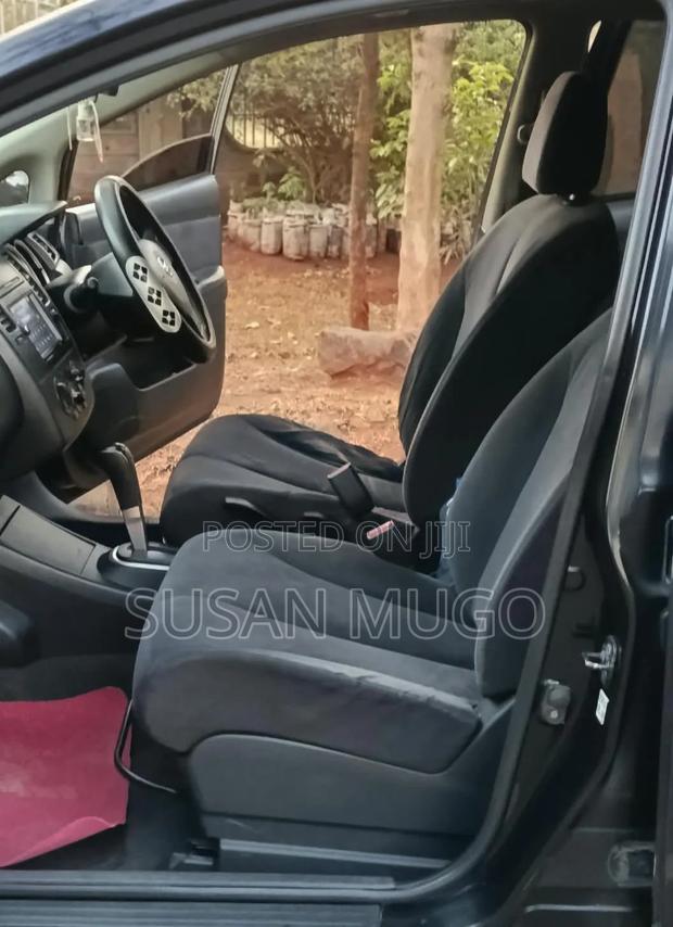 Nissan Tiida 2011 Black