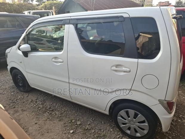 Suzuki Wagon R 2017 White