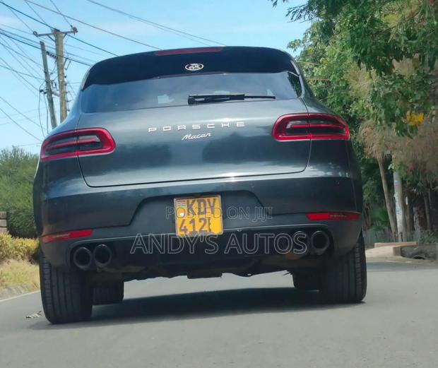 Porsche Macan Sport Edition 2018 Gray
