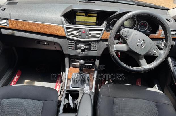 Mercedes-Benz E250 2012 Black