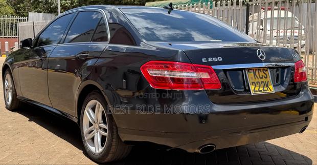 Mercedes-Benz E250 2012 Black