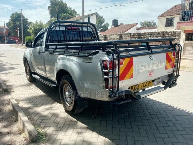 Isuzu D-MAX 2021 Silver