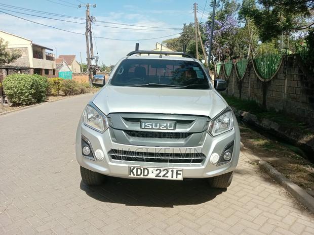 Isuzu D-MAX 2021 Silver