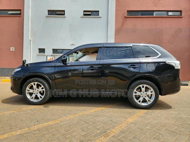 Mitsubishi Outlander ES 4dr SUV (2.4L 4cyl CVT) 2015 Black